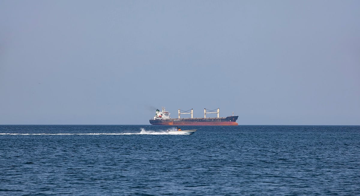 Strait of Hormuz disruption affecting Indian trade and supply chains