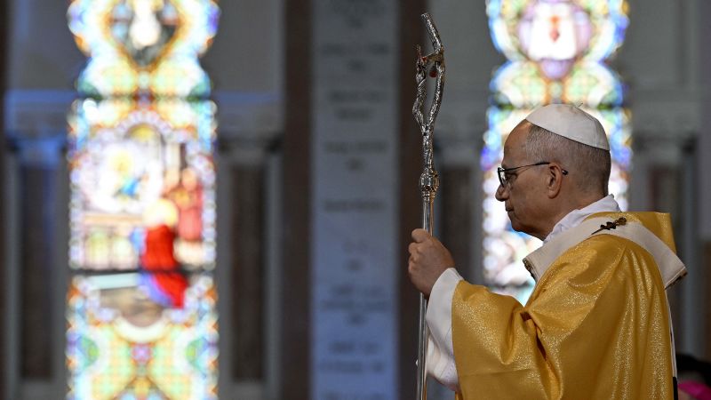 Pope Leo XIV vs Trump clash over deportation
