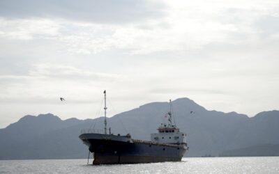 US naval operations in Strait of Hormuz during Iran blockade
